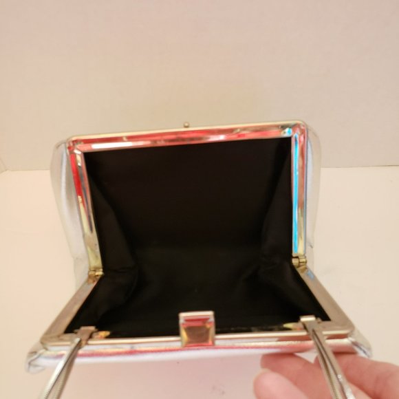 Vintage Silver Handbag with Silver Trim and Handle - Picture 8 of 10